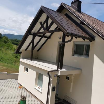 UREĐENJE OBITELJSKOG DVORIŠTA